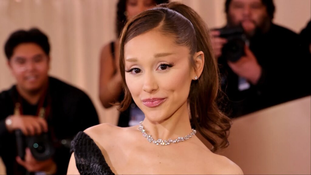 Ariana Grande To Step Back From Public Eye Following Tour Ariana Grande To Step Back From Public Eye Following Tour