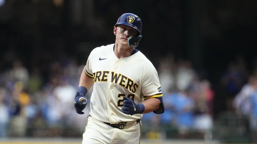 Brewers down Pirates, set team mark for fastest route to 70 wins Brewers down Pirates, set team mark for fastest route to 70 wins