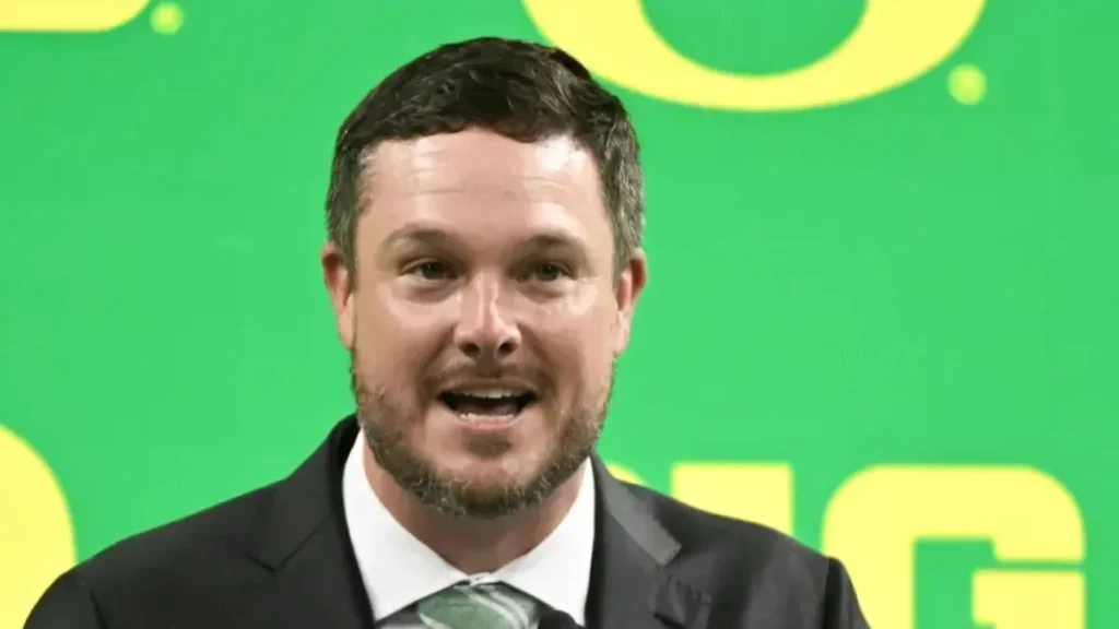 Dan Lanning Has Oregon on the Verge of Something Special Dan Lanning Has Oregon on the Verge of Something Special