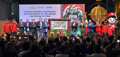 Emite Lotería Nacional serie conmemorativa dedicada a ex jugadores del Tri Emite Lotería Nacional serie conmemorativa dedicada a ex jugadores del Tri