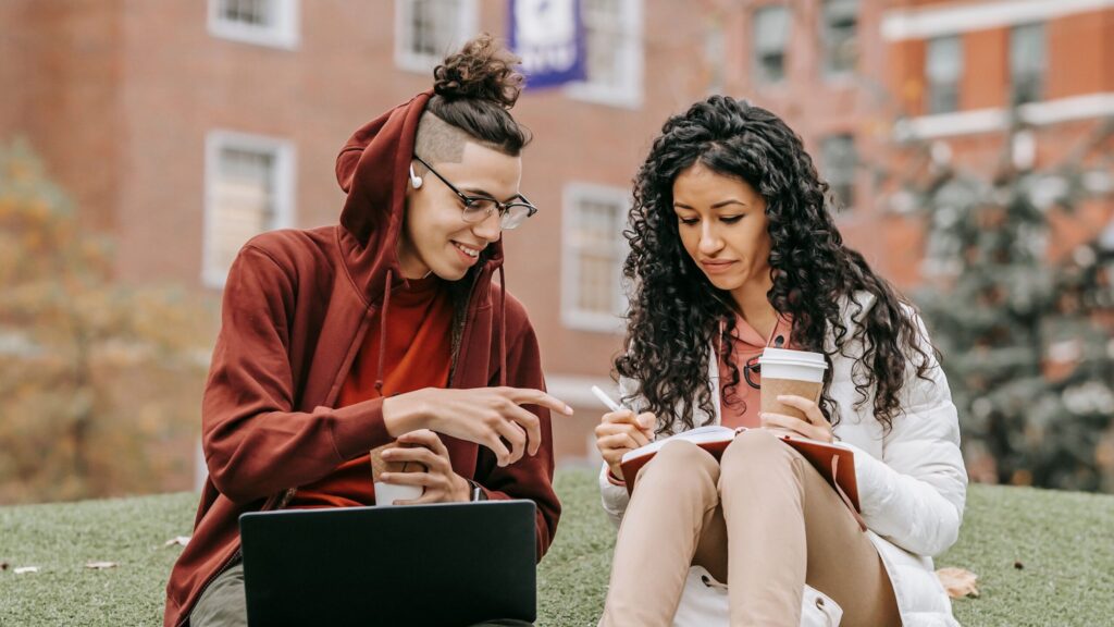 Find the perfect plan and device for the back-to-school season Find the perfect plan and device for the back-to-school season