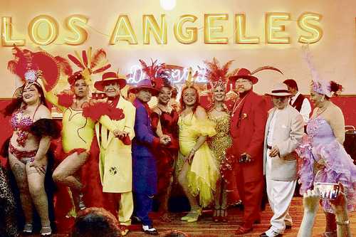 Salón Los Ángeles celebra a lo grande 89 años de vida Salón Los Ángeles celebra a lo grande 89 años de vida