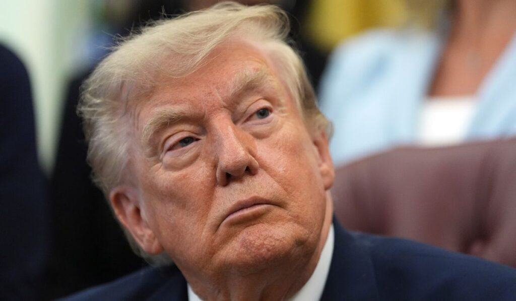String of setbacks for Trump threatens to also give Democrats edge in midterm elections String of setbacks for Trump threatens to also give Democrats edge in midterm elections