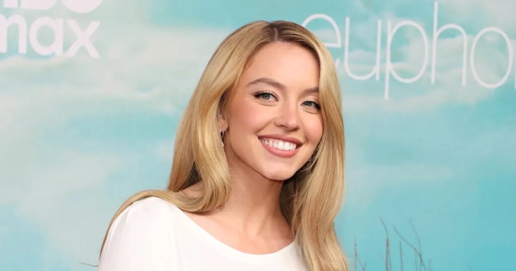 Sydney Sweeney Supports Victims of Washington Fires Sydney Sweeney Supports Victims of Washington Fires