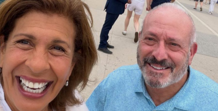 ‘Today’ Hoda Kotb & Ex Joel Schiffman Reunite During Vacation 'Today' Hoda Kotb & Ex Joel Schiffman Reunite During Vacation