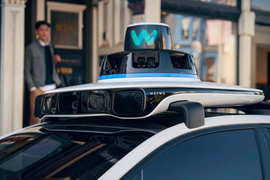Waymo opens up robotaxi service in Dallas to everyone Waymo opens up robotaxi service in Dallas to everyone
