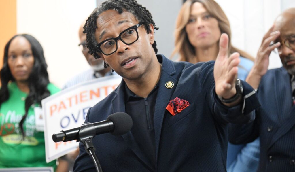 Wesley Bell easily fends off Cori Bush’s socialist challenge in Missouri Democratic primary Wesley Bell easily fends off Cori Bush’s socialist challenge in Missouri Democratic primary