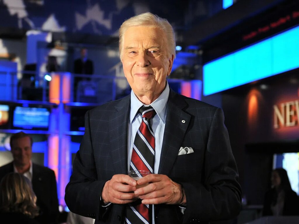 ‘The end of an era’: Lloyd Robertson, longtime CTV News anchor, dead at 92 ‘The end of an era’: Lloyd Robertson, longtime CTV News anchor, dead at 92